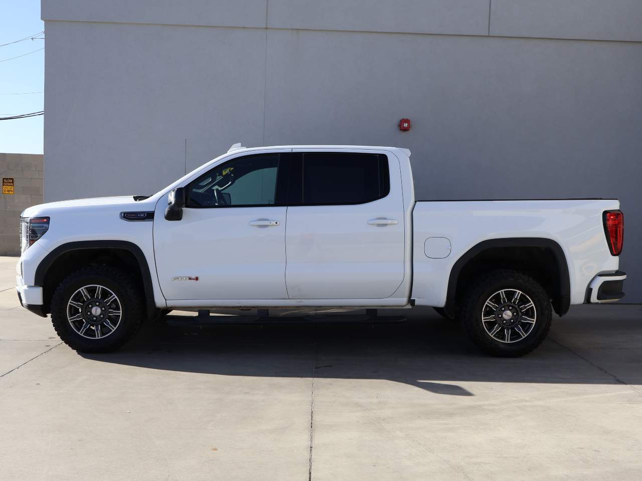 gmc sierra 1500 2025 3GTUUEEL0SG357487 image gmc sierra 1500 2025 3GTUUEEL0SG357487 image